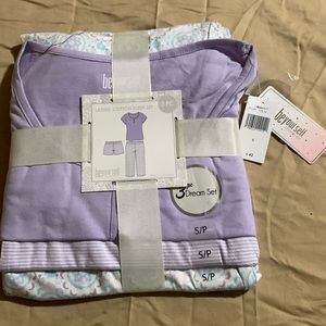 Brand new pijamas 3 pcs